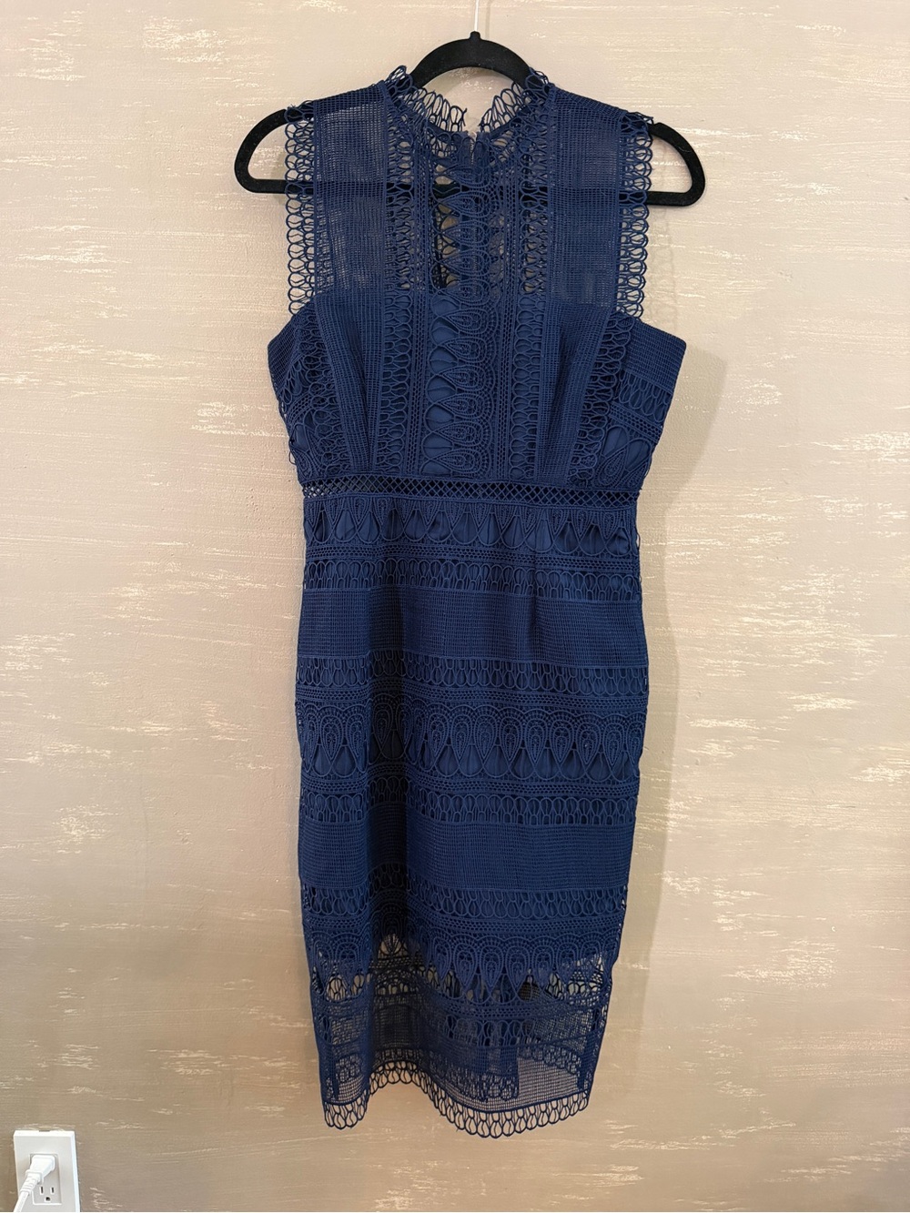 Bardot Women’s Navy Crochet Lace Sheath Cocktail Dress US 6 / S